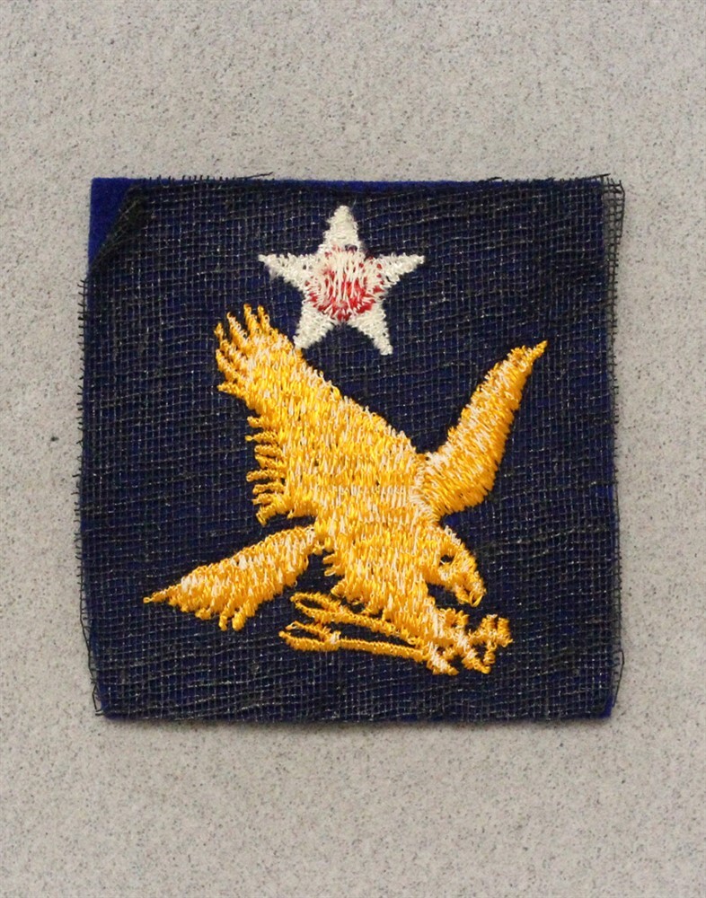 Army patch 6305: 2nd Air Force - WWII original on felt