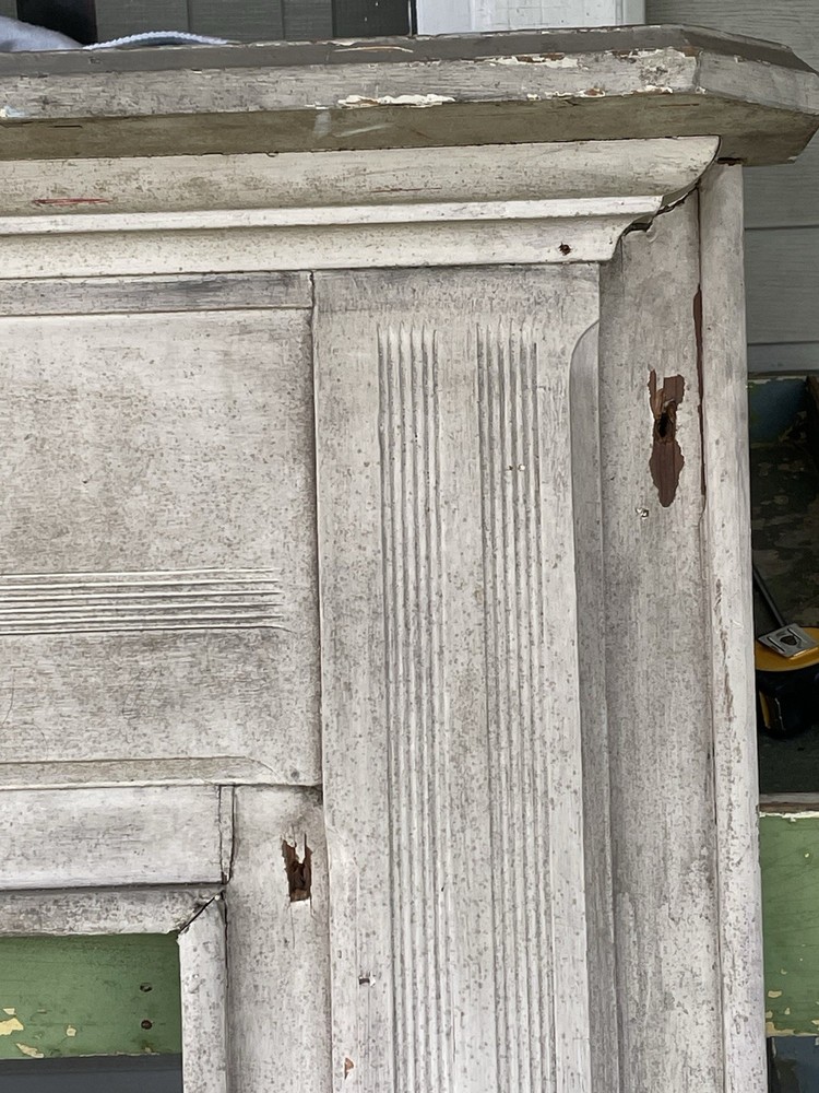 fireplace mantle