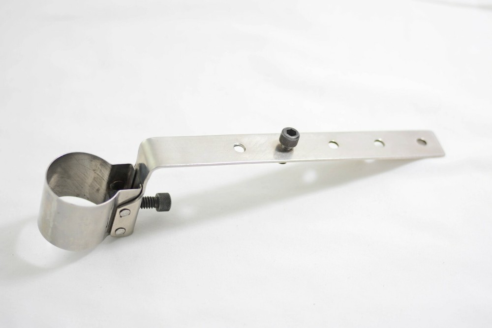 VINTAGE METAL CAMERA FLASH BRACKET
