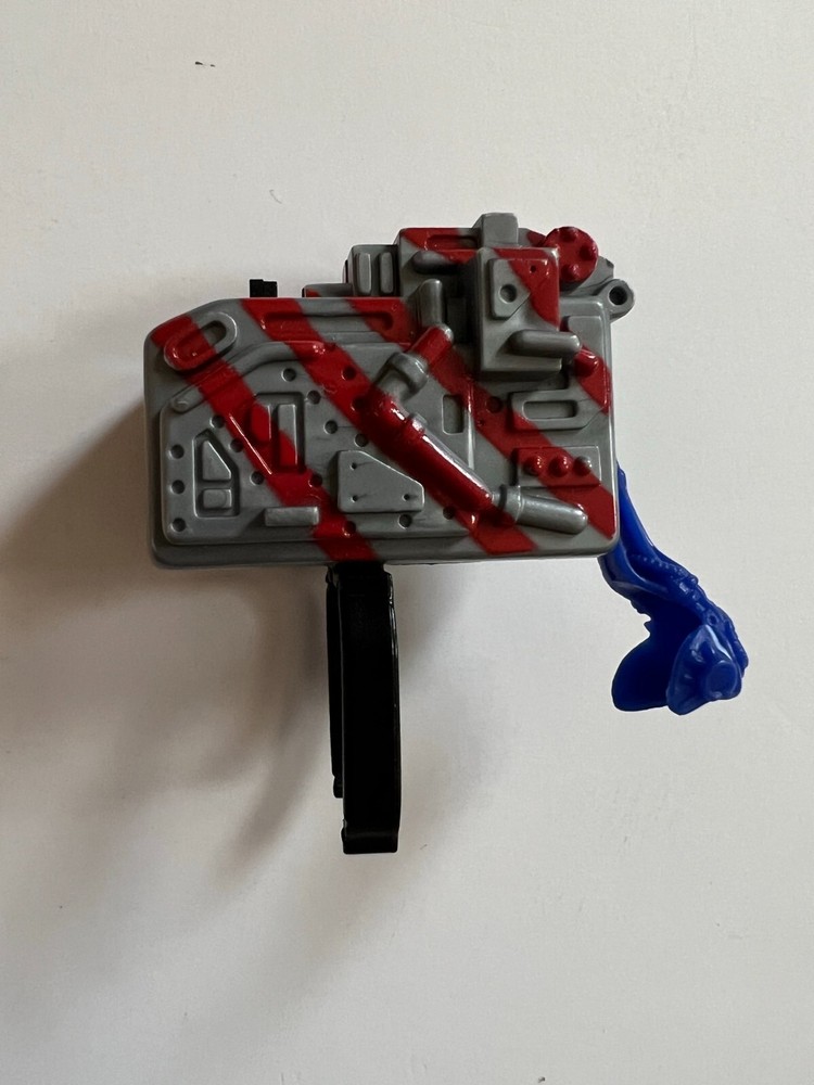 1992 Kenner Batman Returns Penguin Commandos Missile Launcher Backpack Part