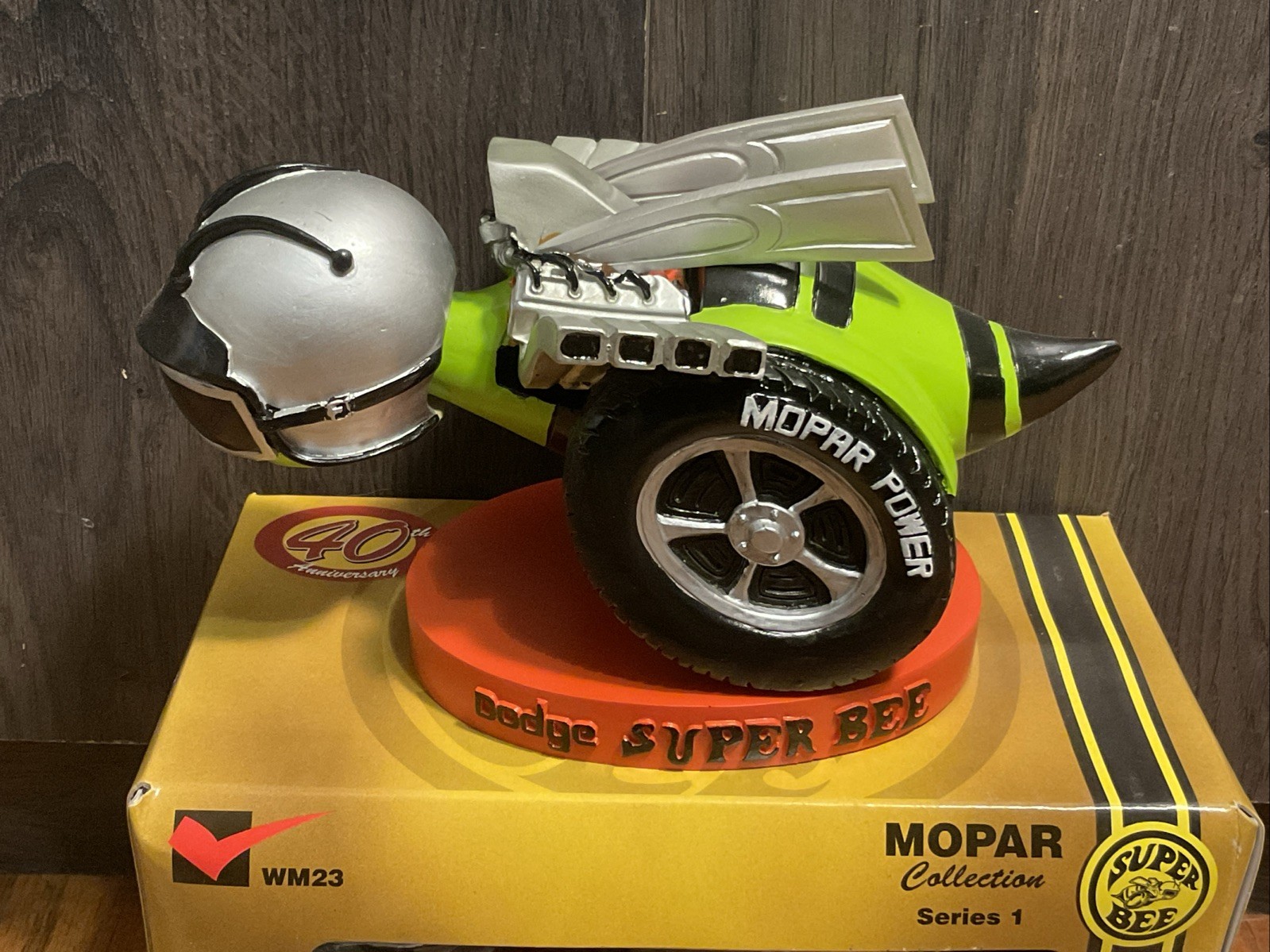 New Dodge Super Bee Bobblehead SUBLIME GREEN Bent Rod Garage Shaker