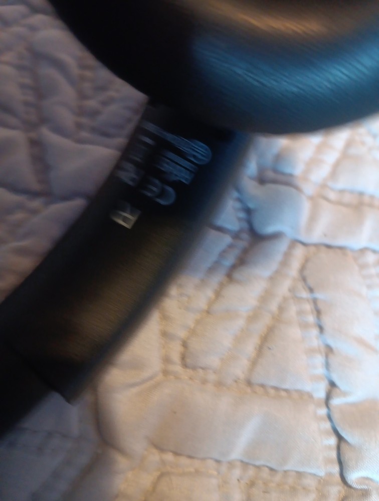 1Mii B0302 Wireless Audio Adapter Black Transmitter,MPOW Headphones 100maDC5V