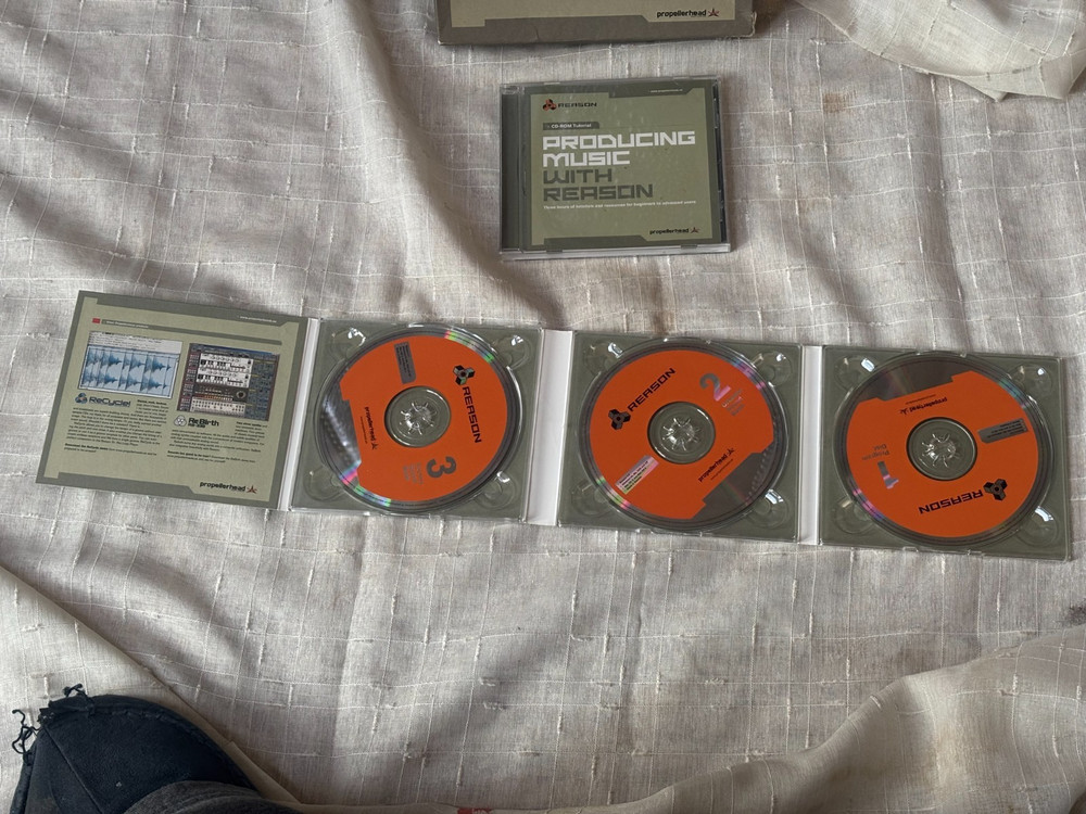 Propellerhead Reason 2.5 Software & Tutorial Disc- No License No- Disc's Only