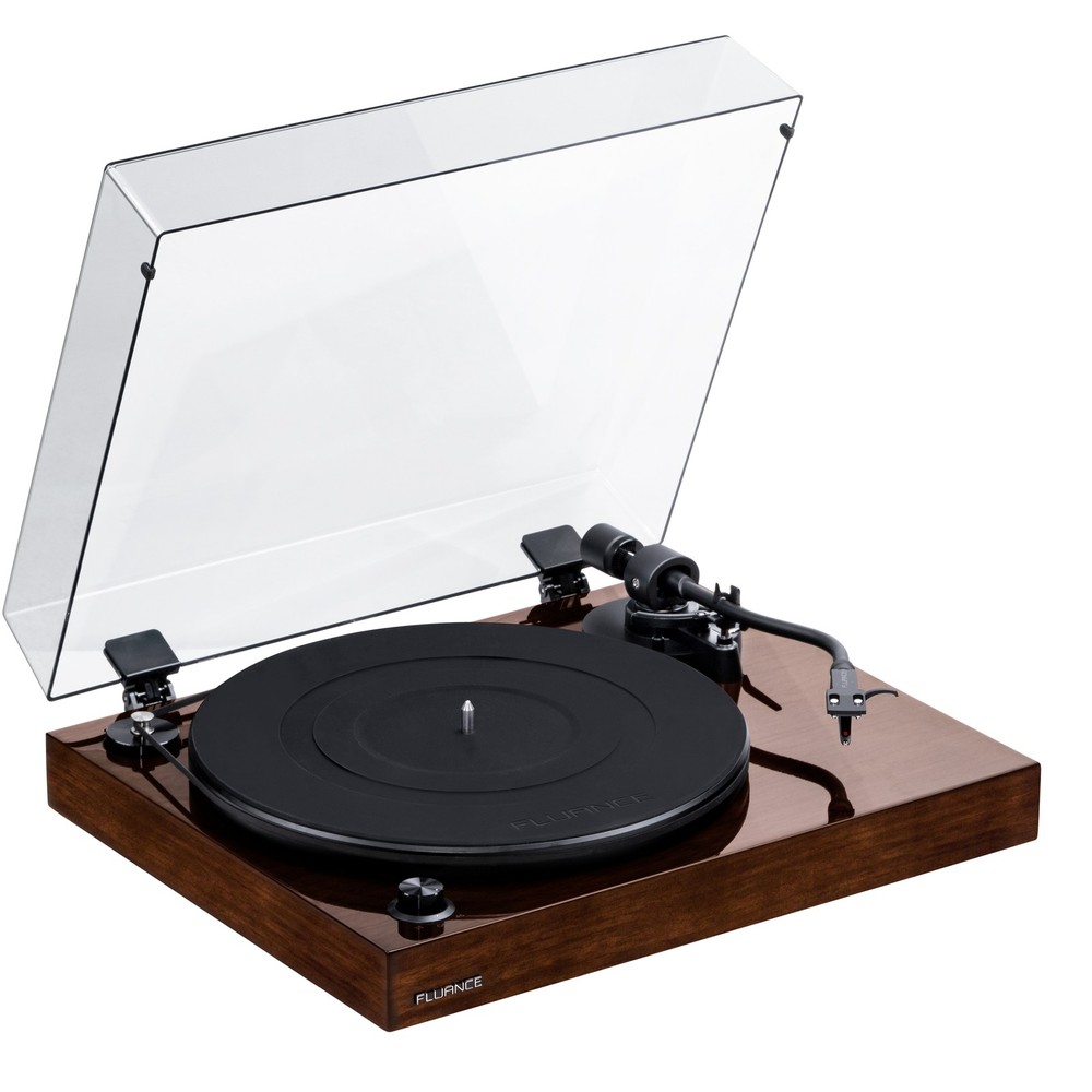 Fluance RT82 Reference HiFi Turntable with Ortofon OM10 And Isolation Base