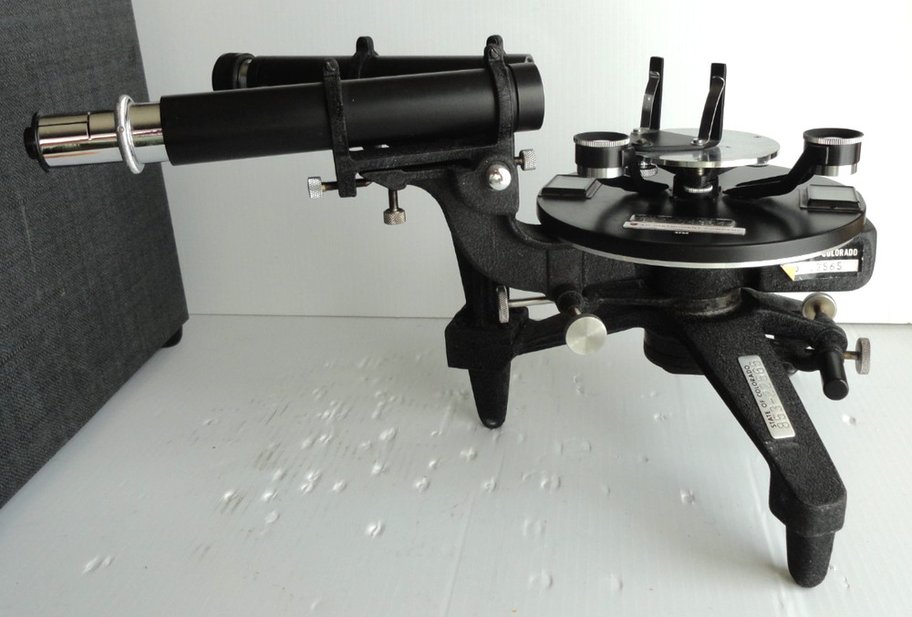 American Optical Spectrometer 4734