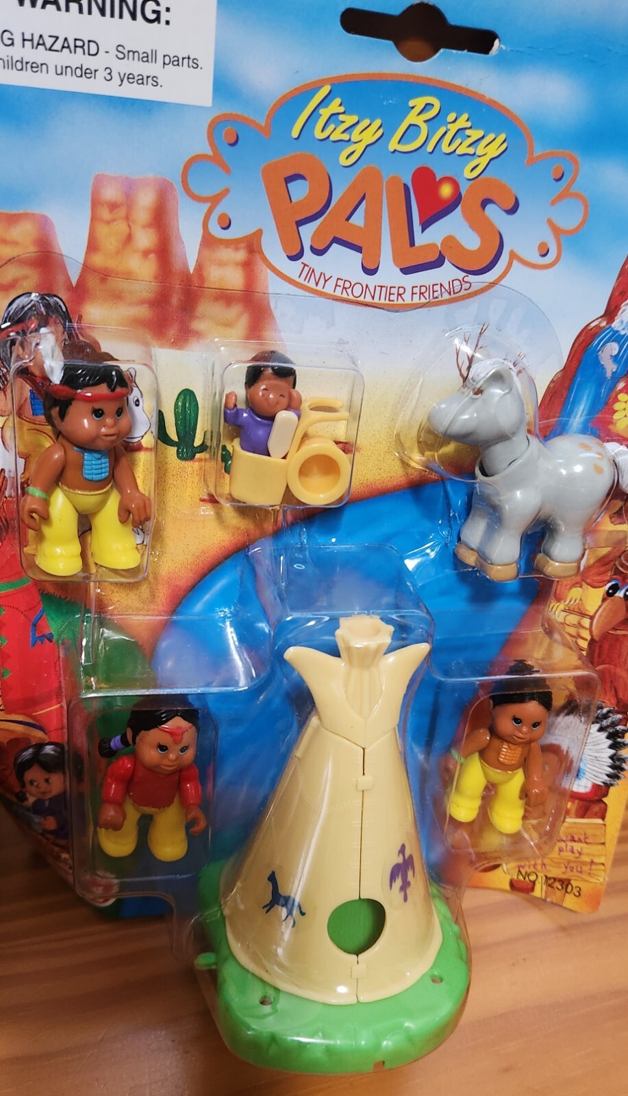 Itzy Bitzy Pals Tiny Frontier Friends 2 diff NEW SEALED packs VTG 1995 Talentoy.