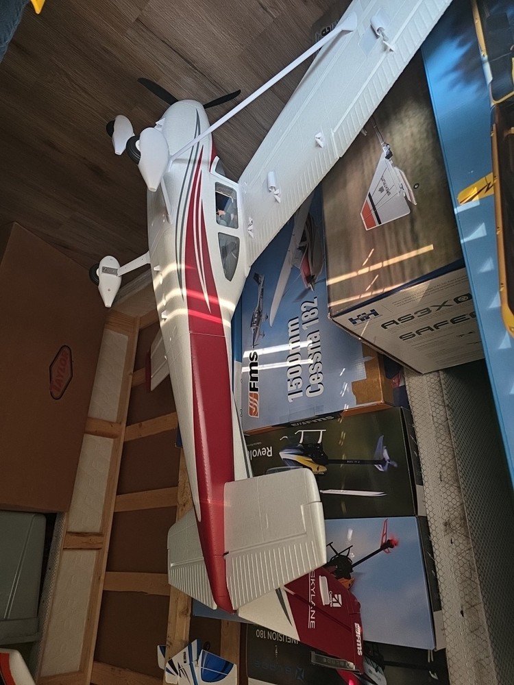 FMS 1500mm Cessna 182 Red PNP