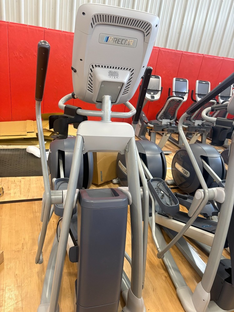 Precor EFX 885 Elliptical Trainer - Moveable Arms