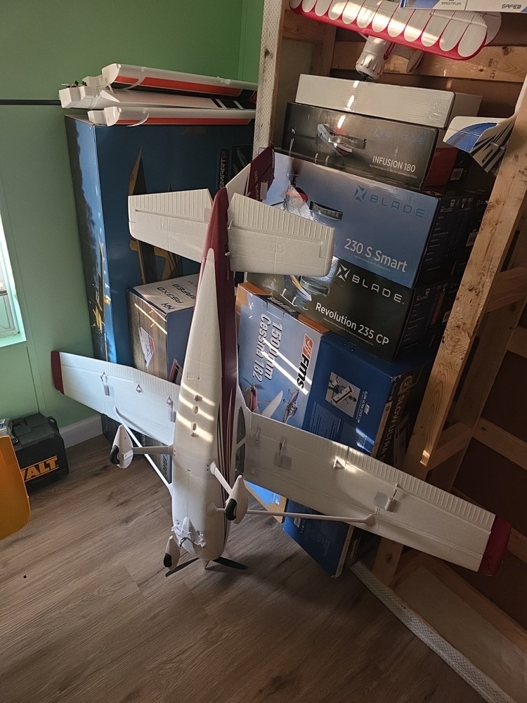 FMS 1500mm Cessna 182 Red PNP