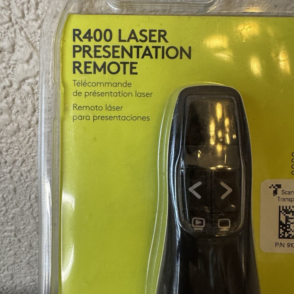 Logitech R400 Laser Presentation Remote NIB