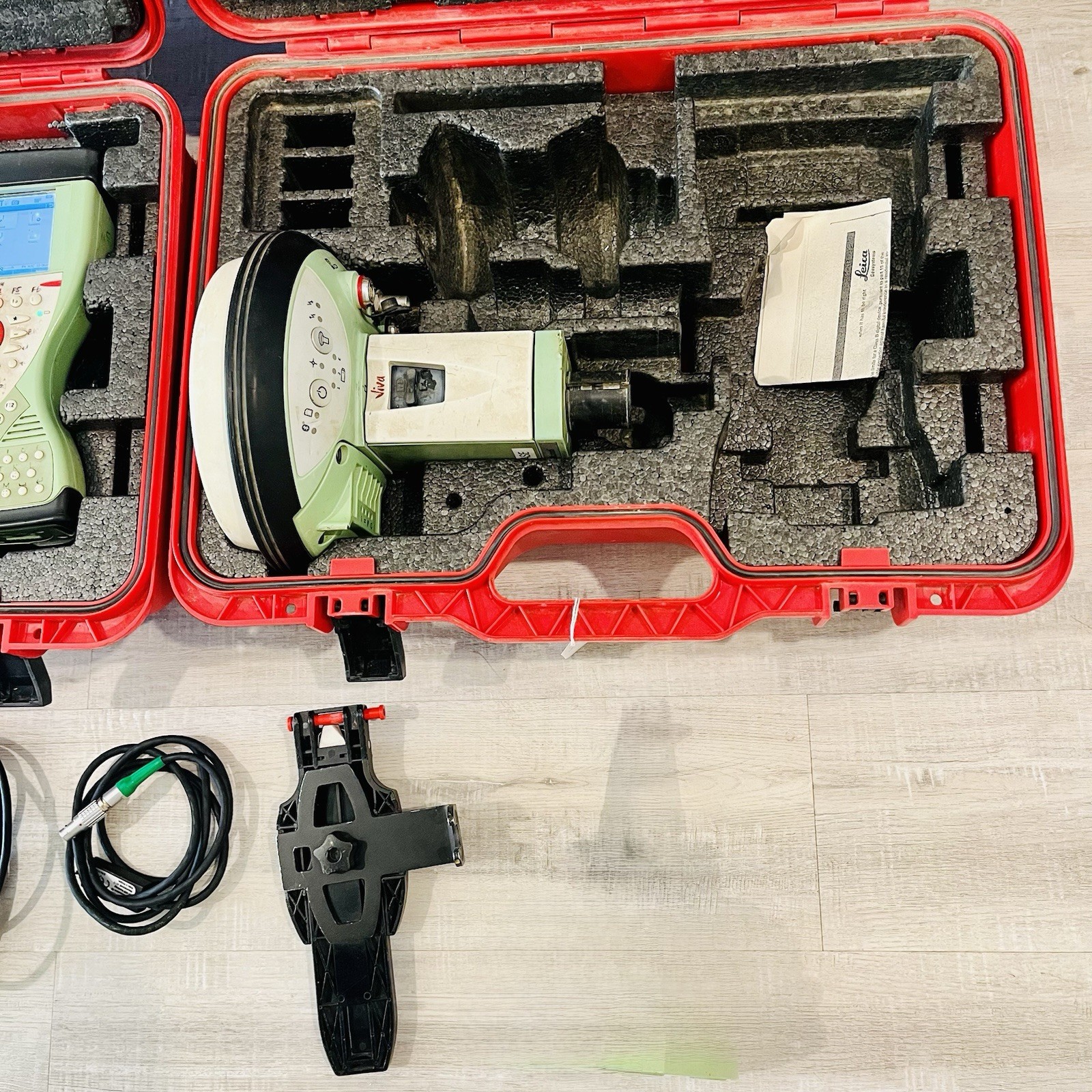 Leica Dual GS15 GPS GNSS RTK Base & Rover KIT with CS15 Field Controller