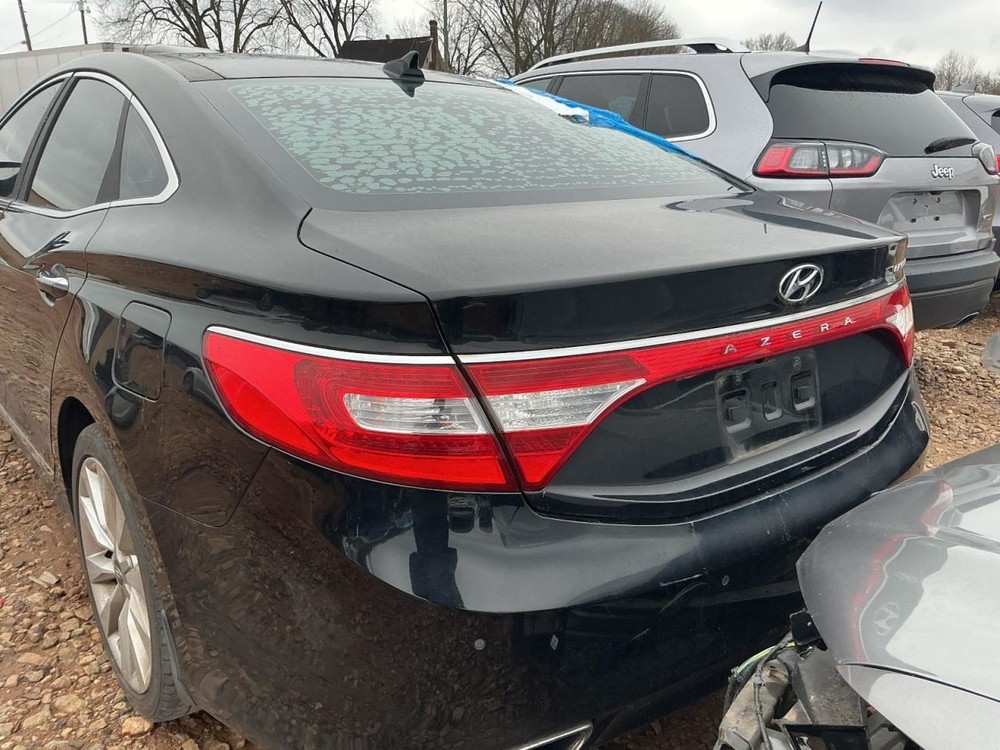Fuse Box Engine Compartment Fits 14 AZERA 4935429