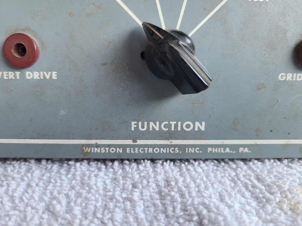 Win-Tronix Model 820 Dynamic Sweep Circuit Analyzer Excellent Condition Winston