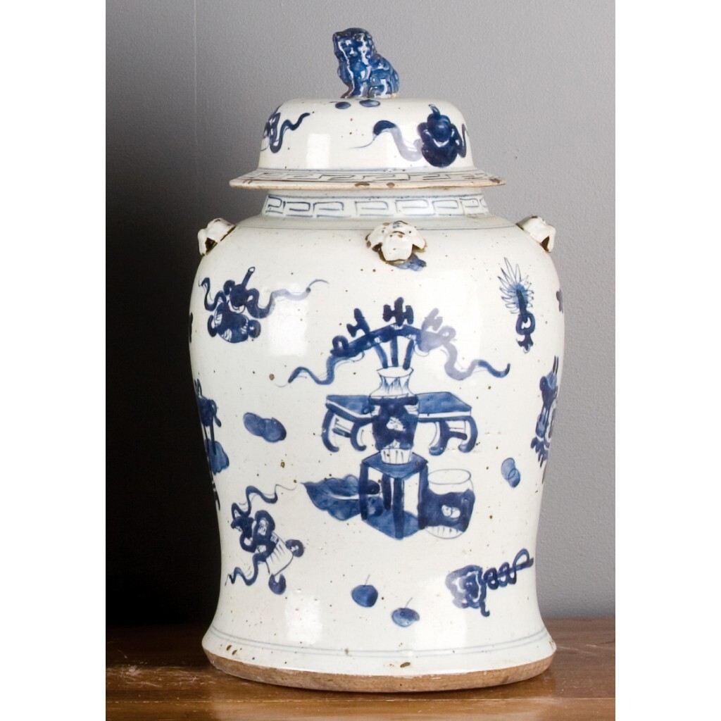 Chinese oriental porcelain blue & white GARDEN SCENE GINGER JAR FOO DOG 18.75"