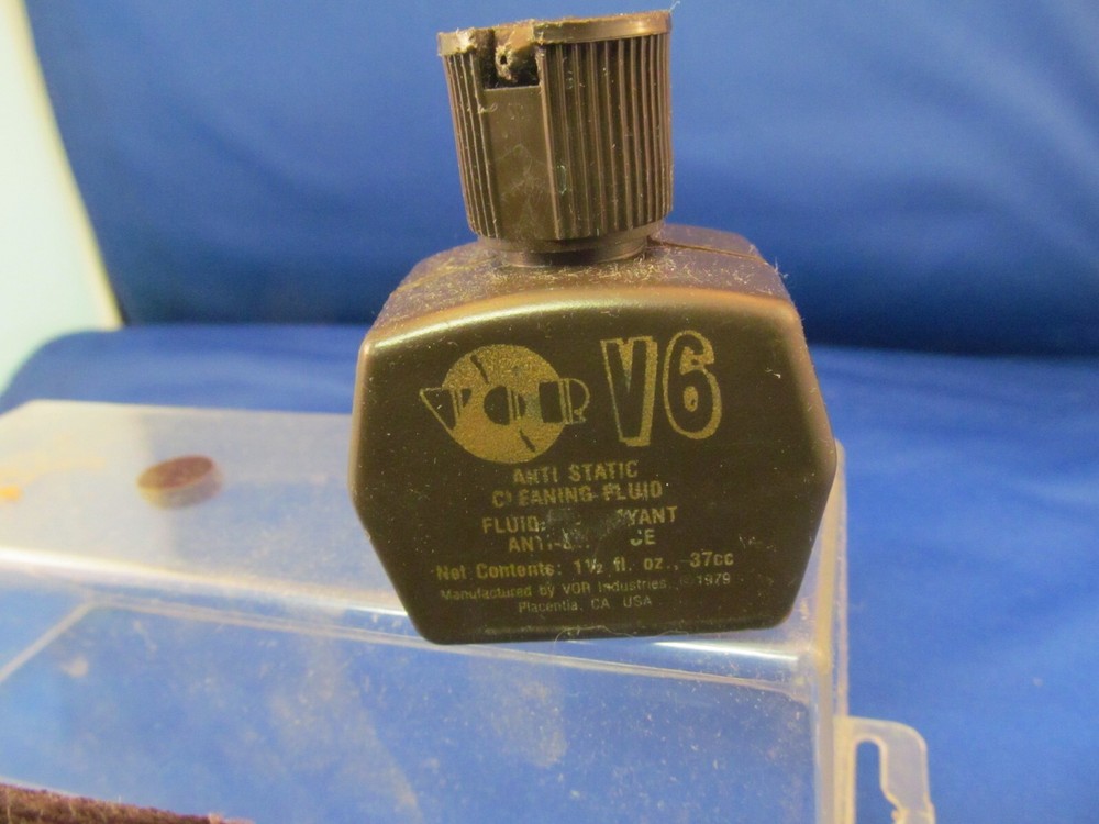 VOR VINYL RECORD CLEANER WITH CASE