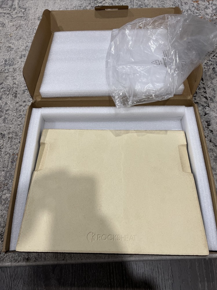 Pizza Stone Bread Baking Stone 30 x 38cm Rectangular Stone for Oven and Grill