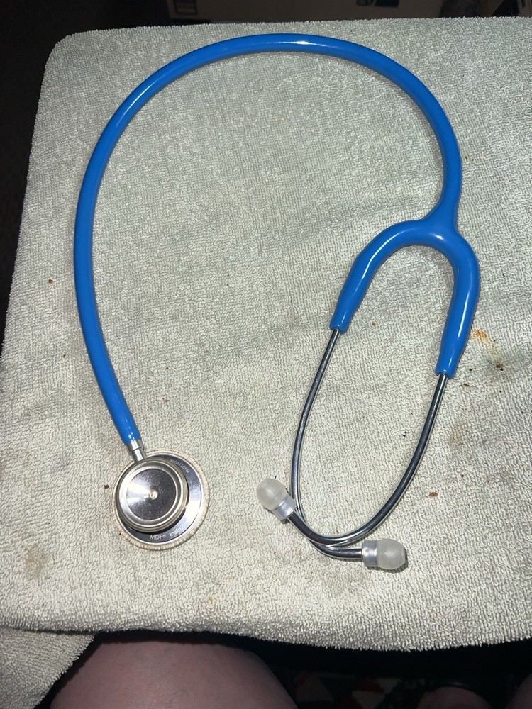 MDF Instruments Acoustica Lightweight Stethoscope MDF 747XP Blue