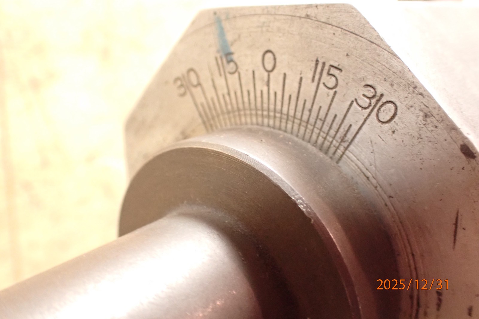 SOME SORT OF GRINDING SPIN INDEX FIXTURE POSSIBLE METAL LATHE BIT SHARPENER