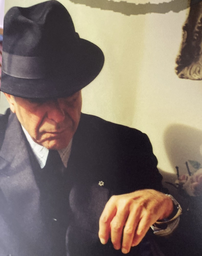 Leonard Cohen Official 2009 Tour Program And Postcard Set