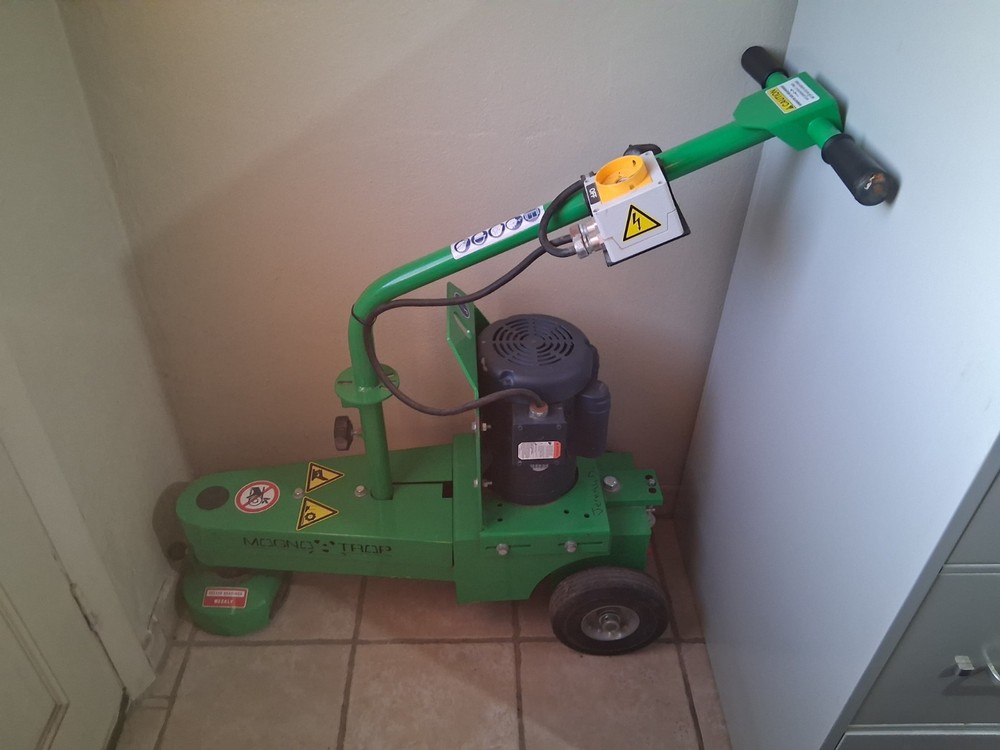 Diamabrush 7" Coating Removal Tool and Concrete Prep