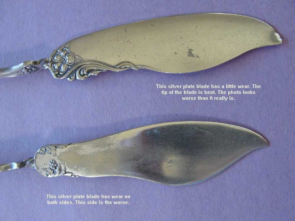 2 Victorian Silver Plate Master Butter Knives La Concorde & Arbutus Silverplate