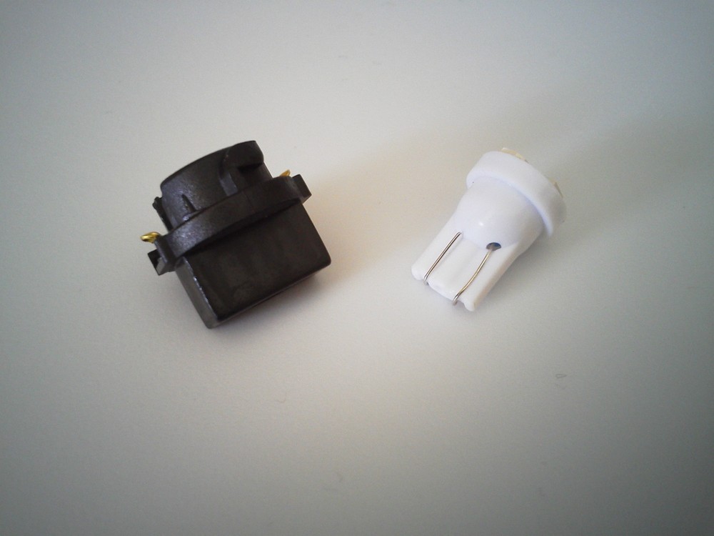 ForPontiac 10 White 4 LED Dashboard Instrument Panel Indicator Light Bulb Socket