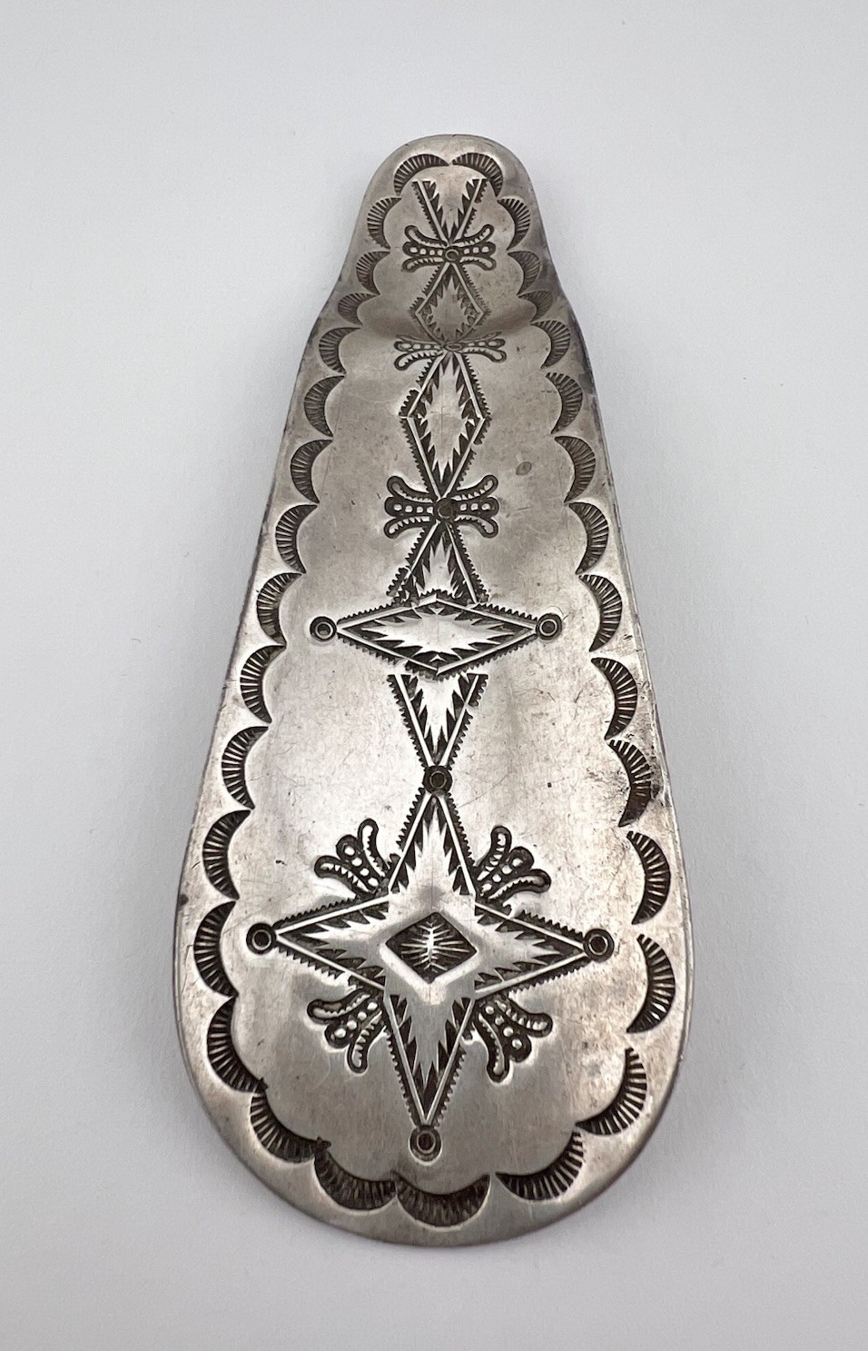 RARE EARLY Old Fred Harvey Era NAVAJO Coin Silver Detailed Stamped Shoehorn 4.5"