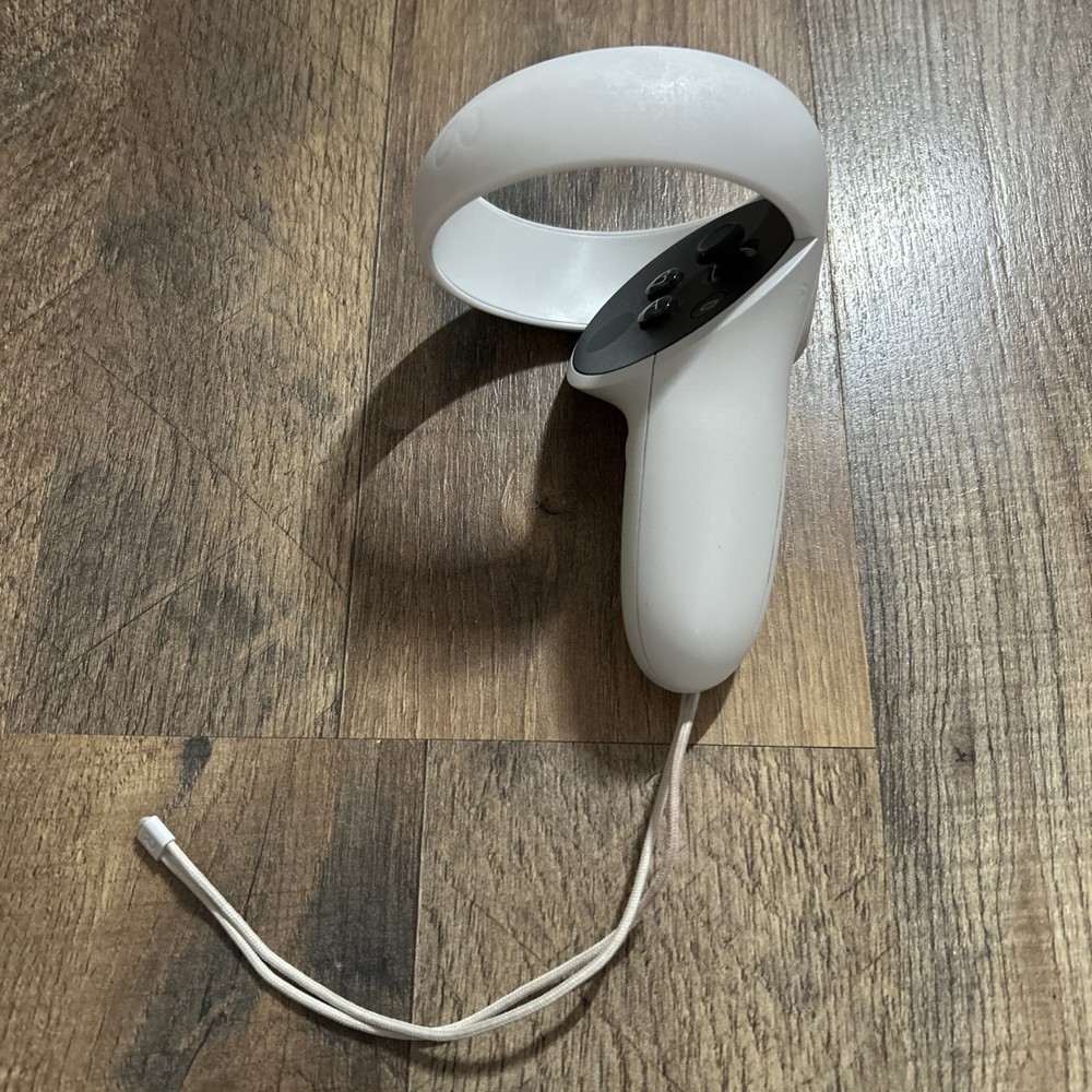 Meta Oculus Quest 2 RIGHT Controller - Great Condition -