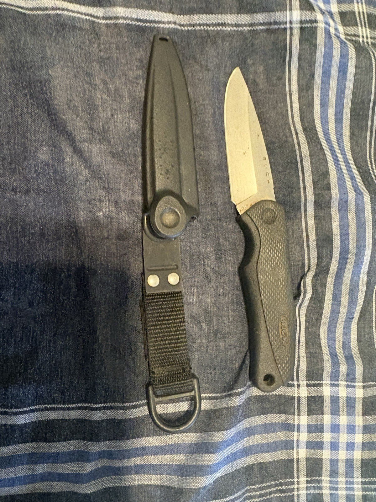 Buck Hunting Knife W Sheath.