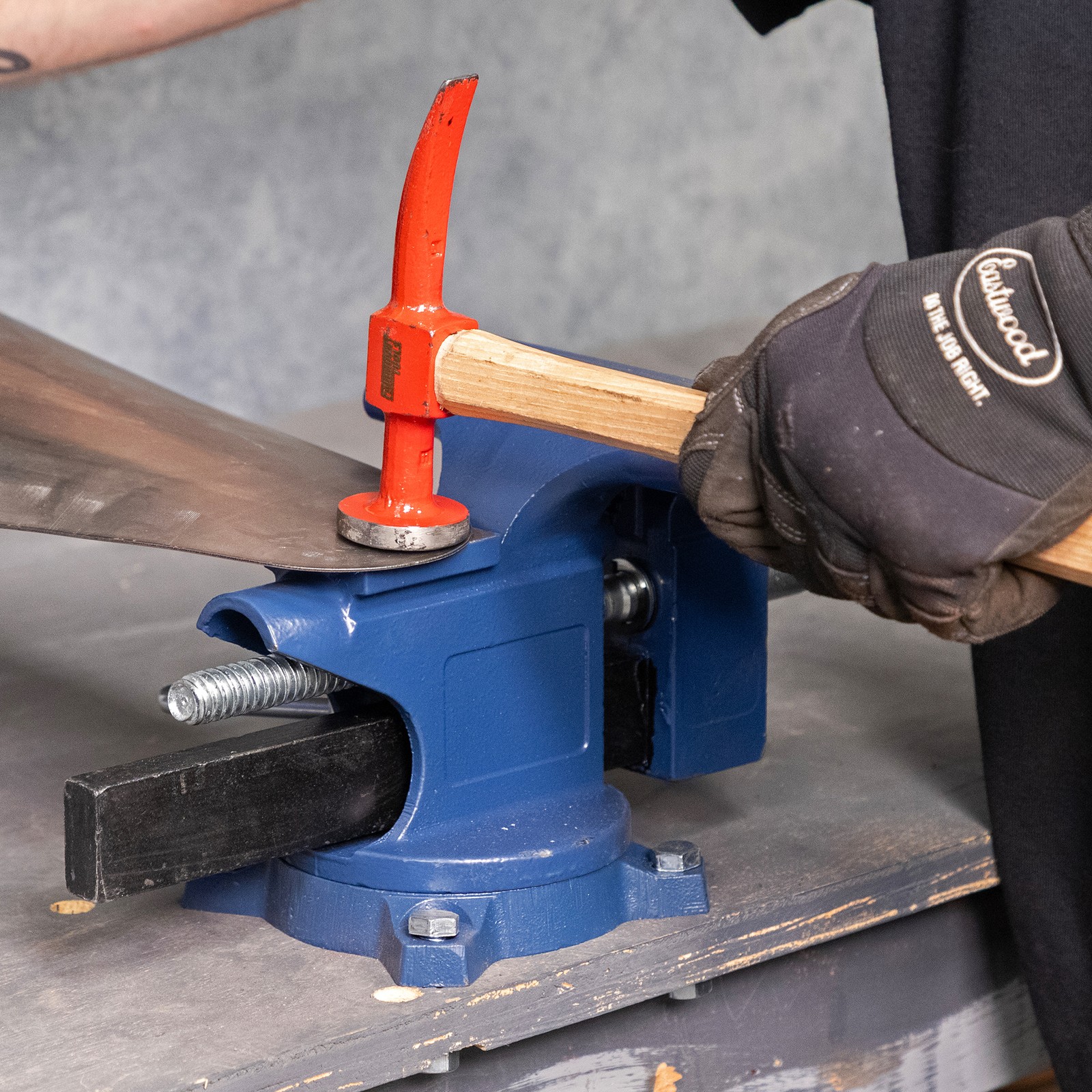 Yost Vises LV-6 Homeowner's Vise 6 Inch Jaw Width 5 Inch Jaw Opening