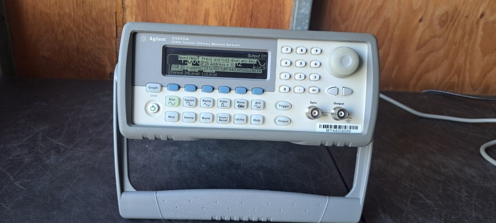 Agilent Keysight 33220A 20MHz Function Waveform Generator