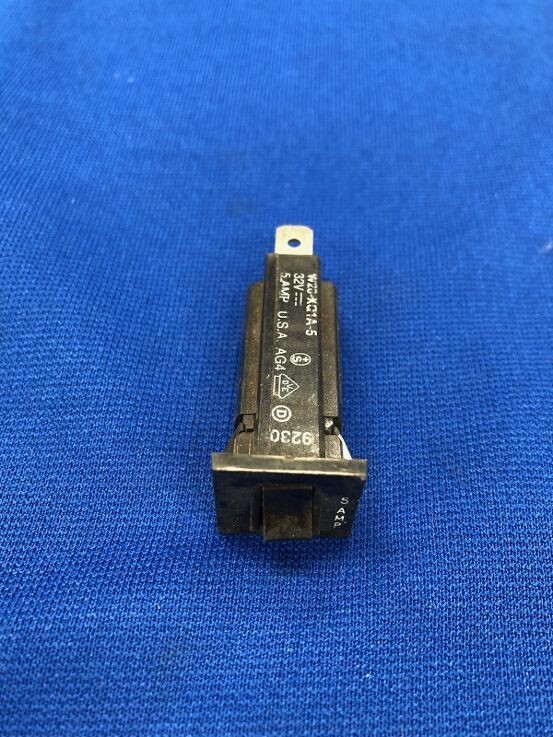 CK Systematics FM519 5  Amp Breaker