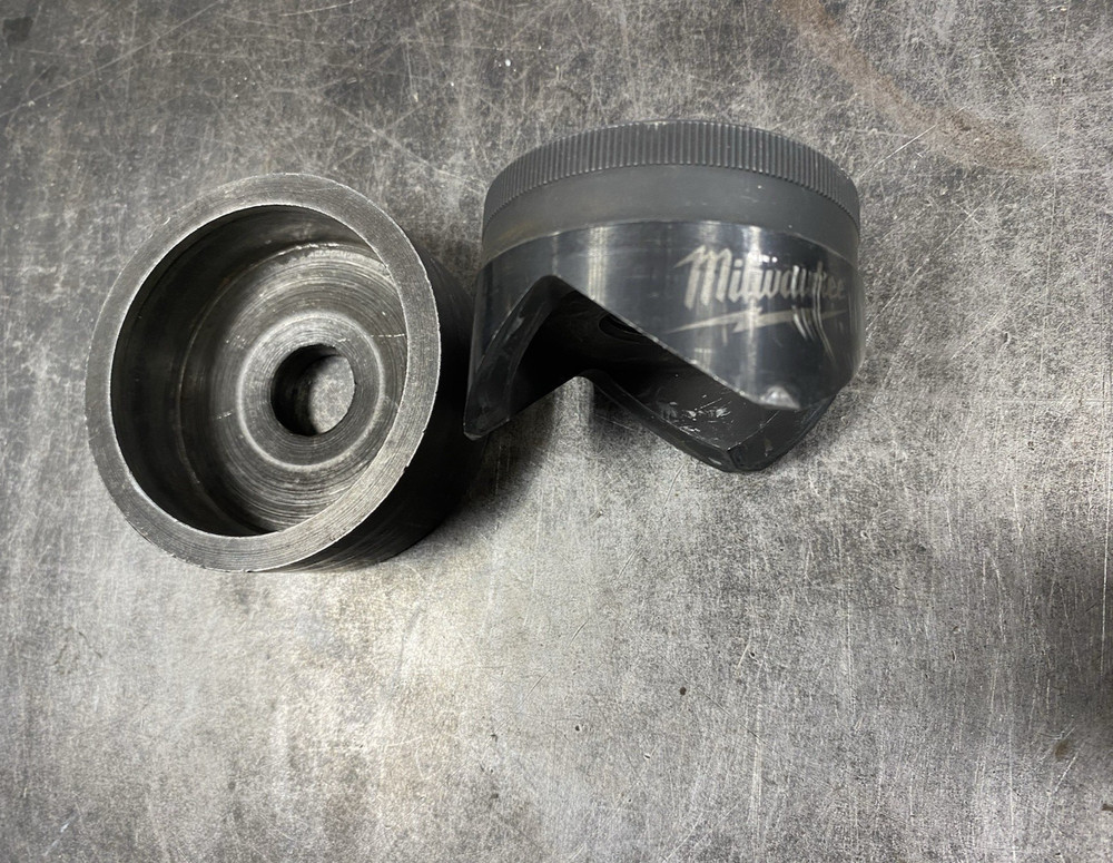Milwaukee EXACT 2-1/2" Knockout Punch and Die