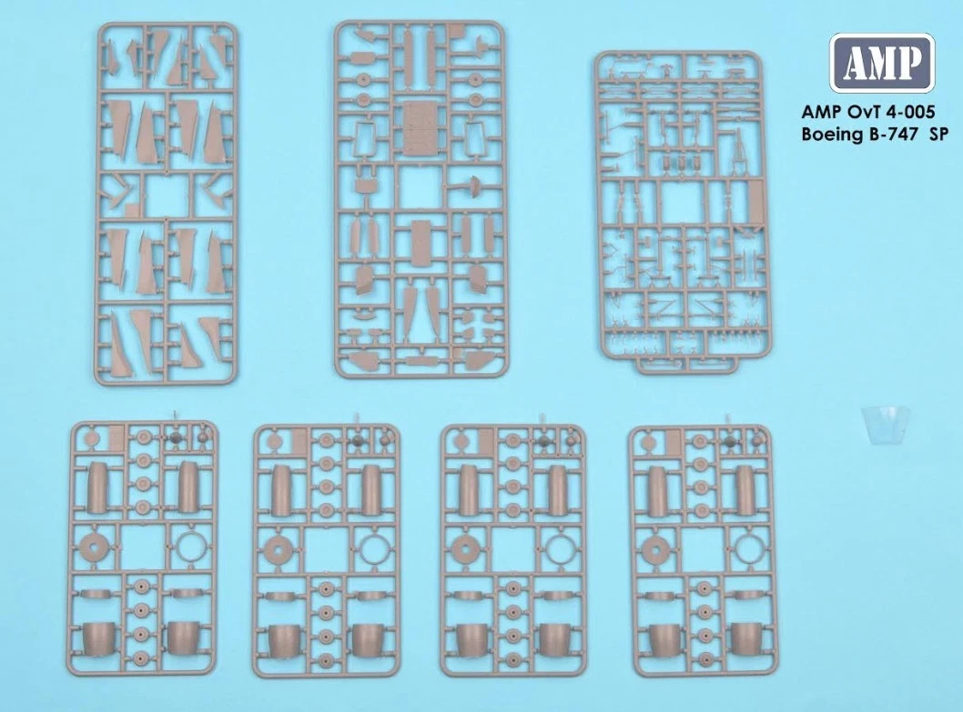 1/144 AMP 4005 Boeing B-747 SP plastic model kit