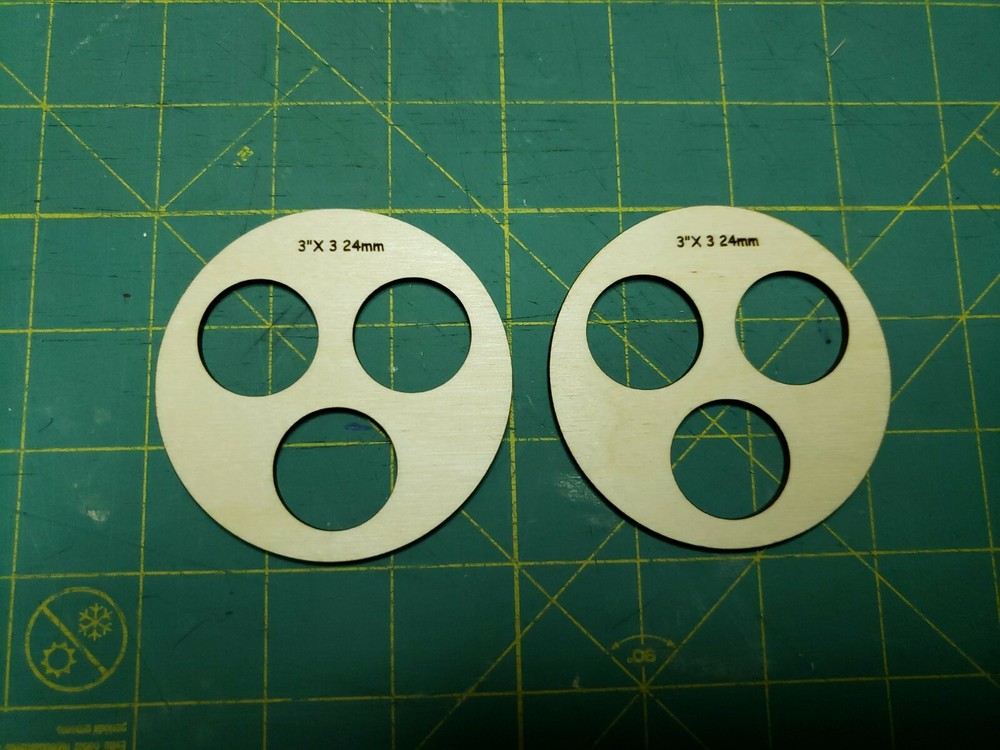 3.0" X Three 24mm Centering Ring Set For Estes model rocket kits cluster mount.