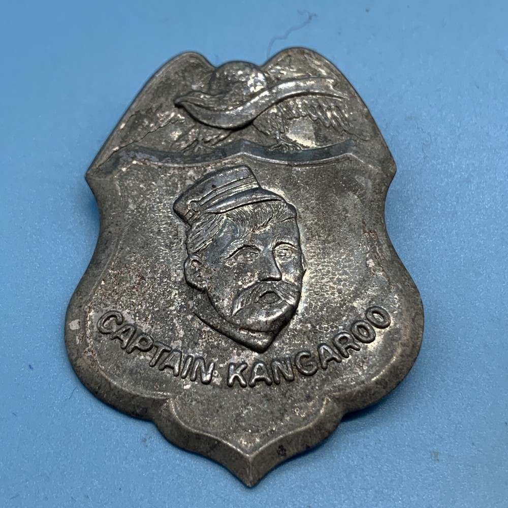 Vintage Captain Kangaroo Badge