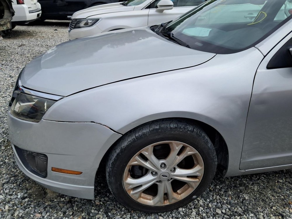 FUSION 2012 Glove Box 4815711