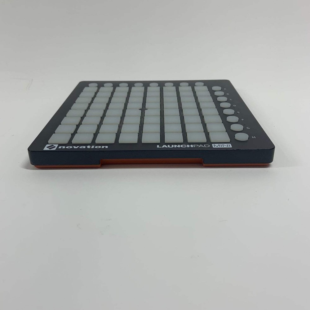 Novation Launchpad Mini Mini Grid Controller