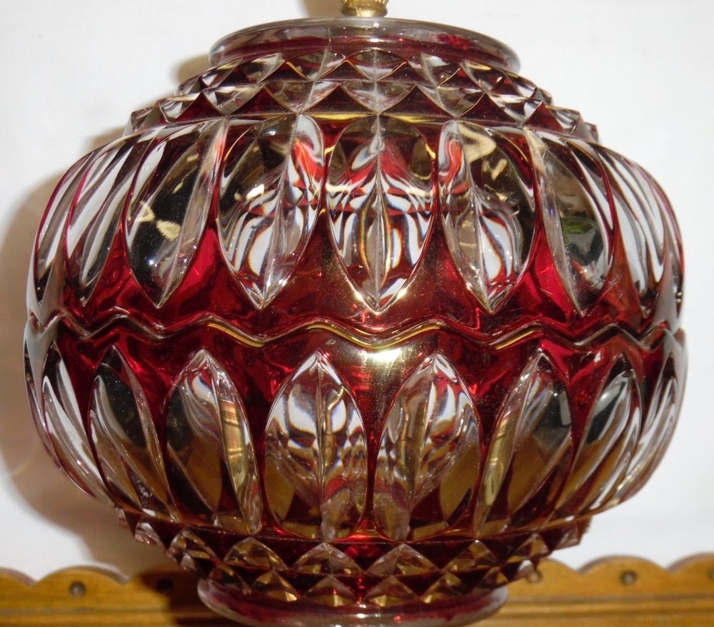 Vintage Neoclassical Flash Ruby Shade Lamp w/ Three Men Base