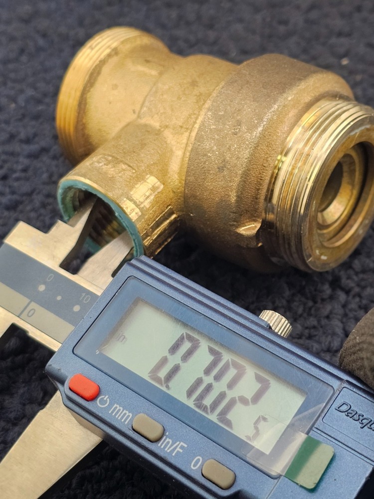 CALEFFI-573-DN15: Dual Check Backflow Preventer With Atmospheric Vent