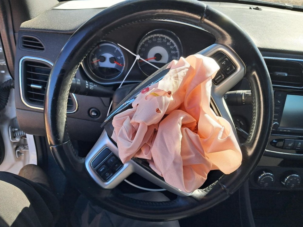 200 2011 Glove Box 4862088