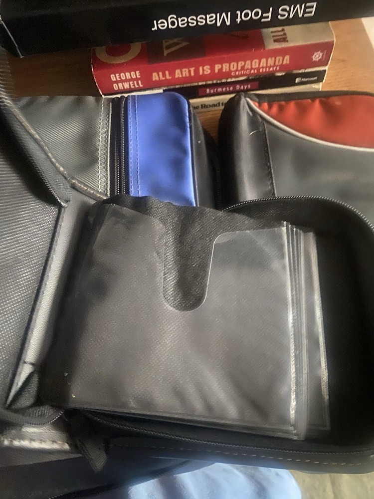 4 case logic dvd cd binders