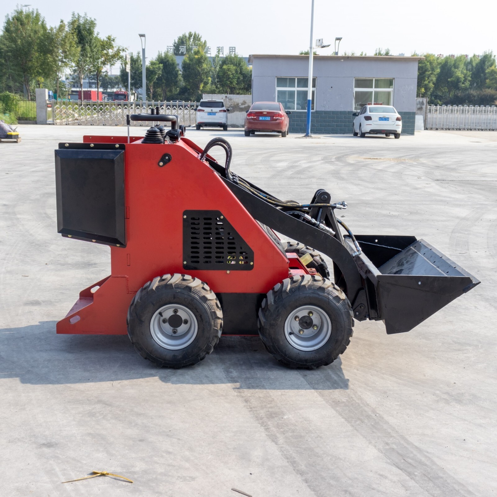 GA/TX pickup 320kg Wheel Type Mini Skid Steer Loader 13.5HP B&SEngine
