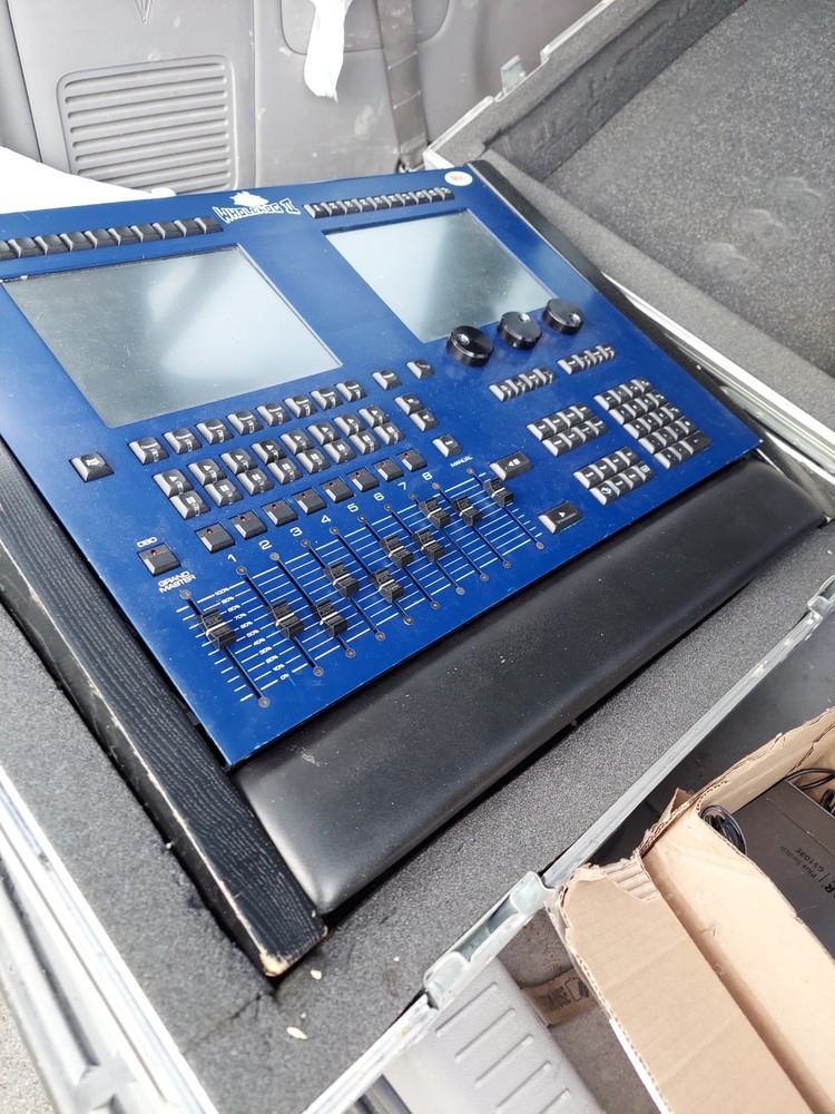 Whole Hog II Lighting Console controller