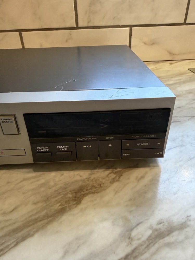 Video Concepts Model No CD 505 Compact Disc “Fast Shipping”