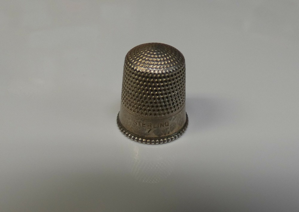 Sterling Silver Thimble Size 7 - Weight 2.1g