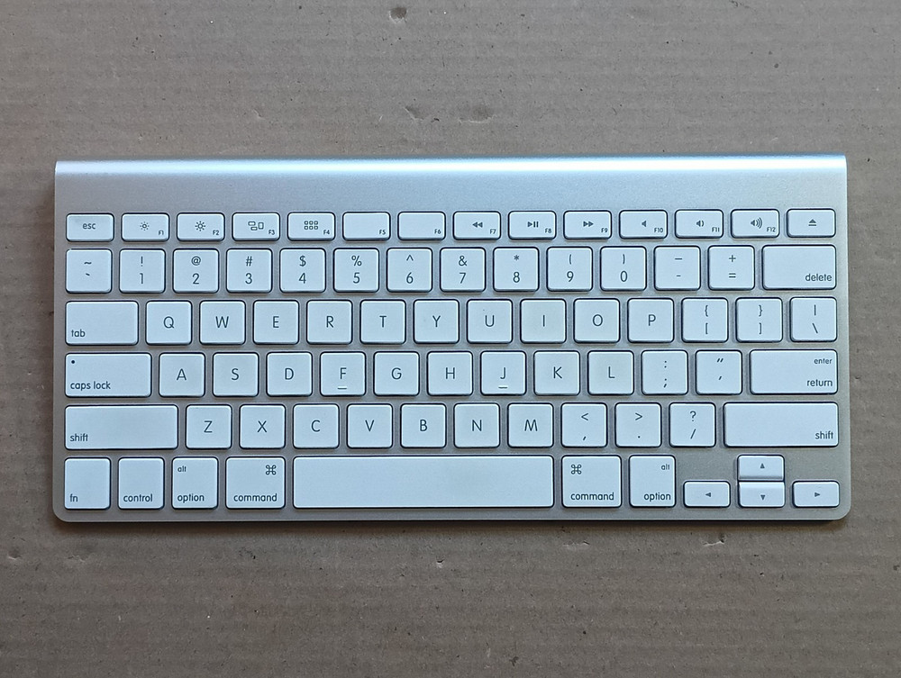 Apple Wireless Keyboard and Magic Mouse Combo (A1314/A1296)