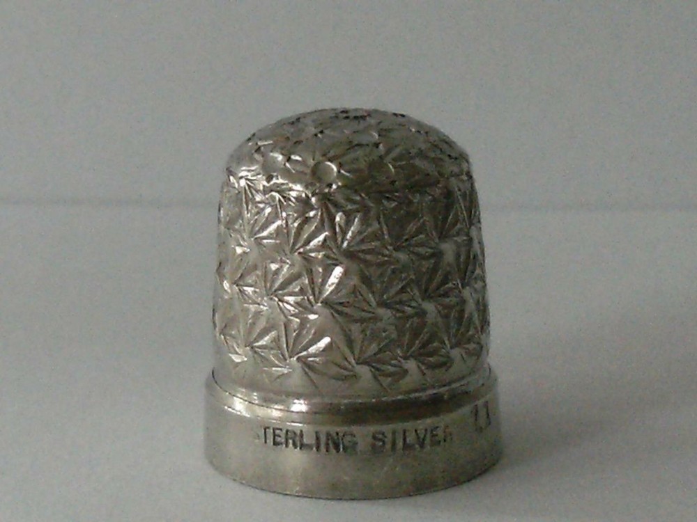 STERLING SILVER THIMBLE
