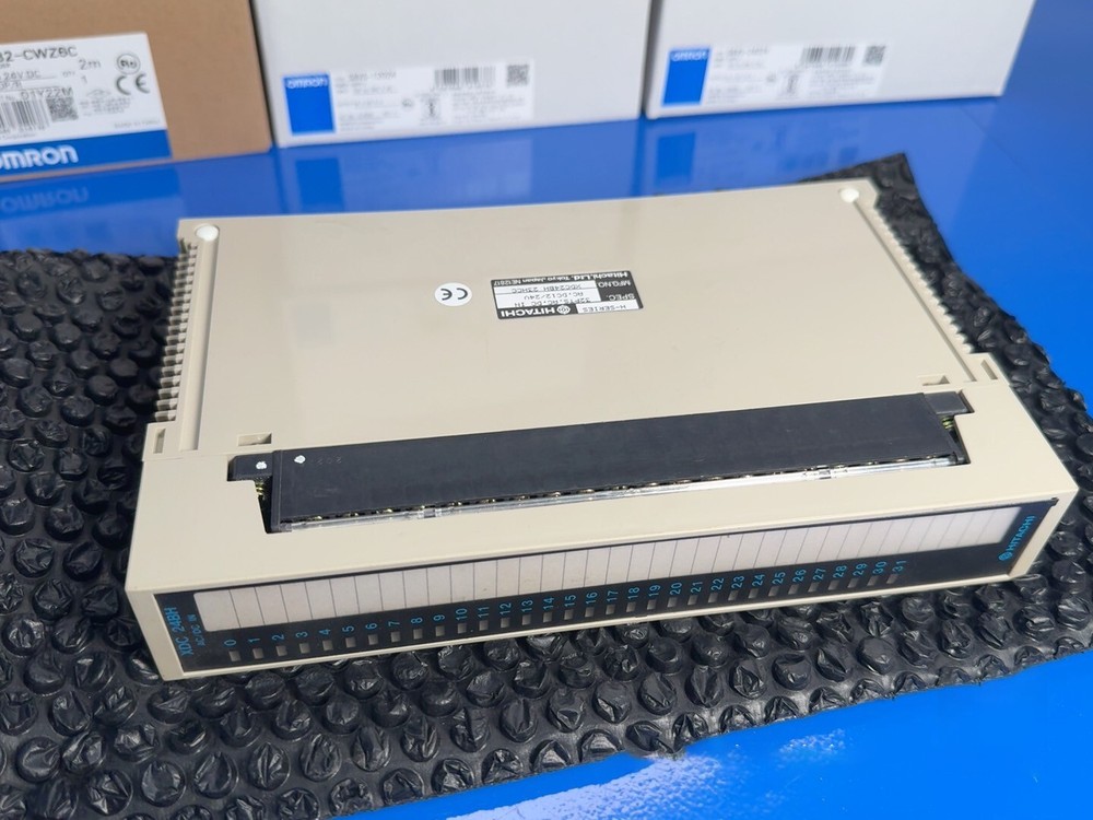 1pcs Orginal HITACHI XDC24BH Digital output module Tested