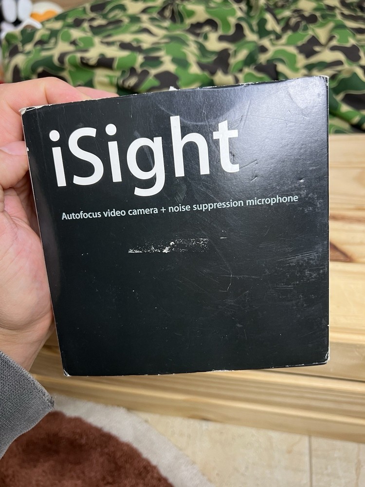 Apple iSight webcam with original box M9330LL/C Used Working Condition